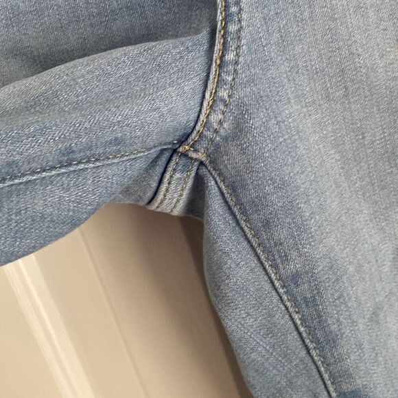 Levi's‎ Boyfriend Jeans Light Wash Size 30 - Picture 4 of 10